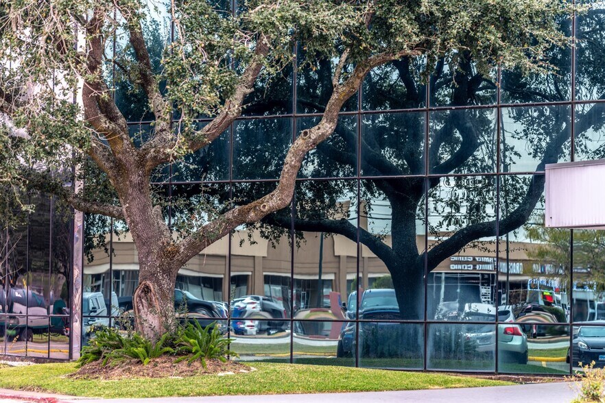 More Photos Of 2440 Texas Pky, Missouri City Office For Lease