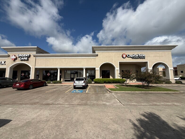 More Photos Of 3195 Dowlen Rd, Beaumont Storefront For Lease