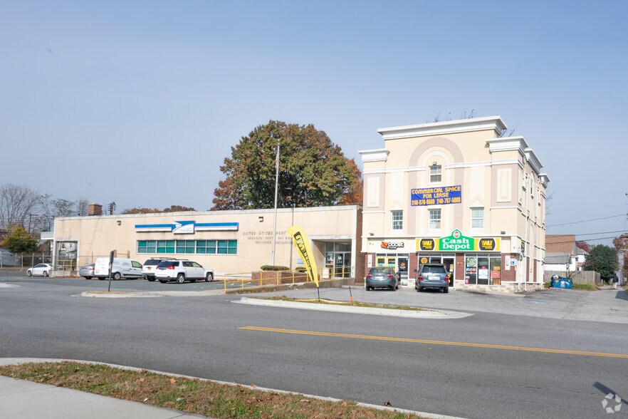 More Photos Of 8 16th Ave, Brooklyn Park Office For Lease