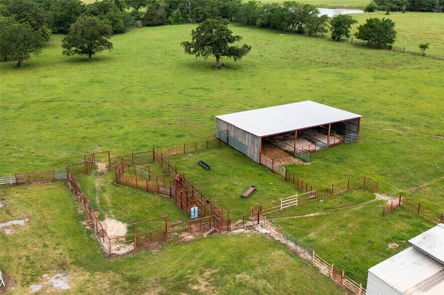More Photos Of 128 Duke Rd, Bedias Land For Sale