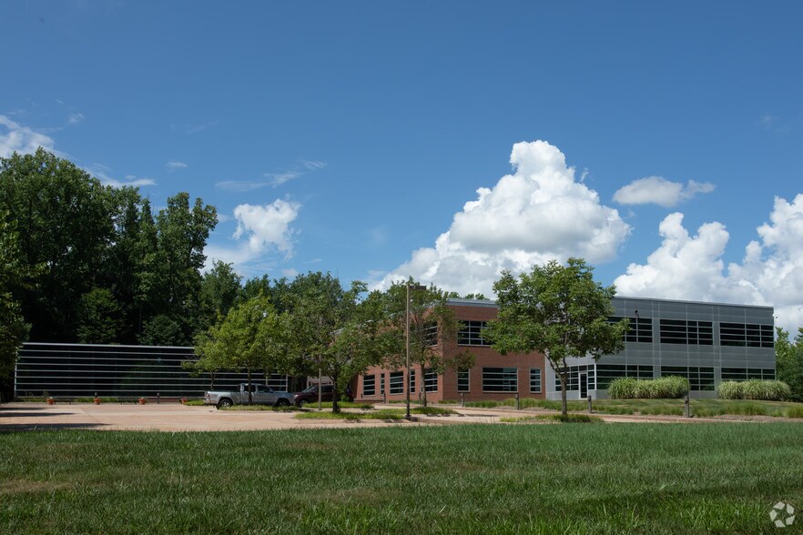 More Photos Of 1204 Technology Dr, Aberdeen Flex For Sale