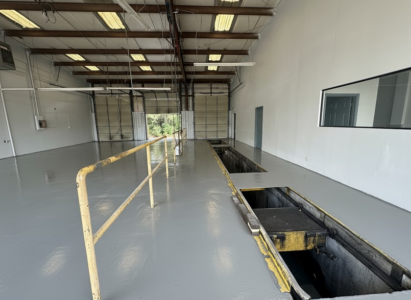 More Photos Of 500 Thornton Rd, Lithia Springs Auto Repair For Lease