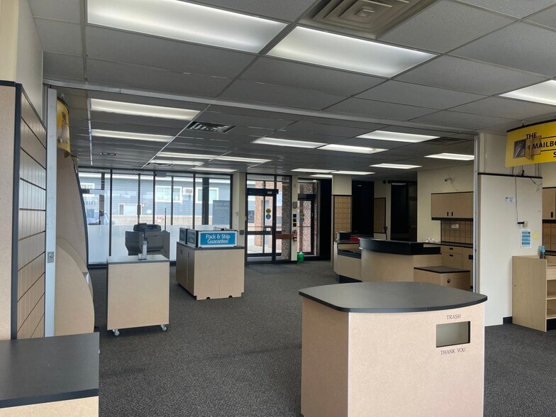 More Photos Of 2520 W 41st St, Sioux Falls Office For Lease
