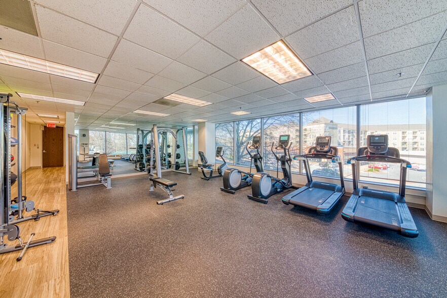 More Photos Of 780 Johnson Ferry Rd NE, Atlanta Office For Lease