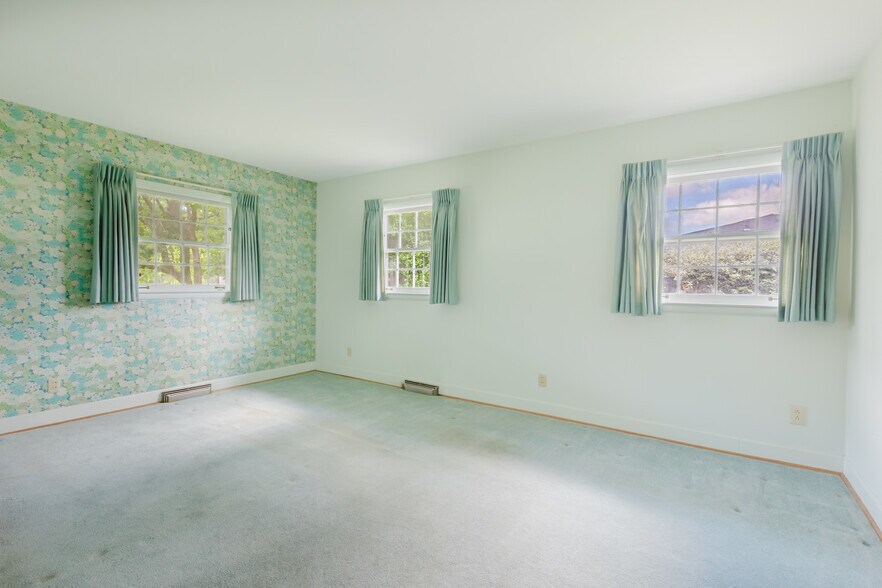 More Photos Of 3025 Breckenwood Dr, Lexington Multifamily For Sale