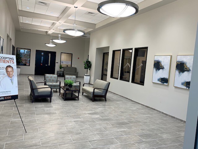 More Photos Of 450 E Merritt Island Cswy, Merritt Island Medical For Lease