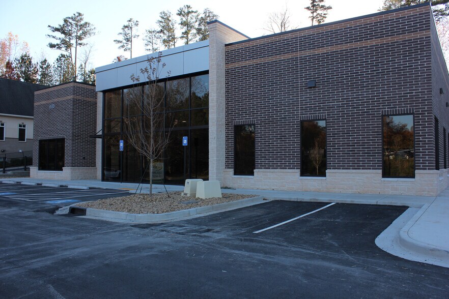 Primary Photo Of 640 Claremore Professional Way, Woodstock Medical For Lease