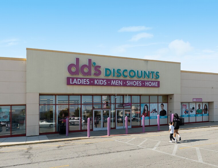 More Photos Of 7910-8004 S Cicero Ave, Burbank General Retail For Sale