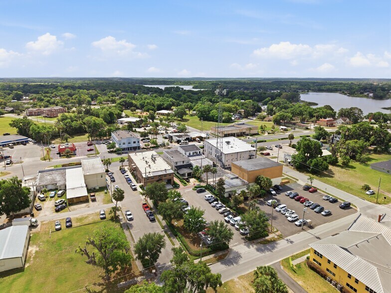 More Photos Of 61 N Central Ave, Umatilla Storefront Retail Office For Sale