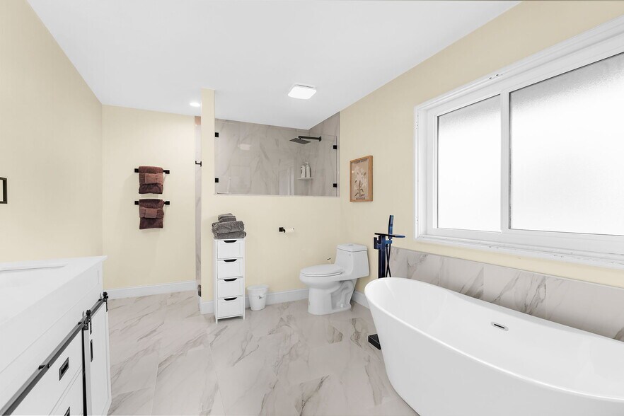 More Photos Of 22226 Sr 64, Bradenton Specialty For Sale