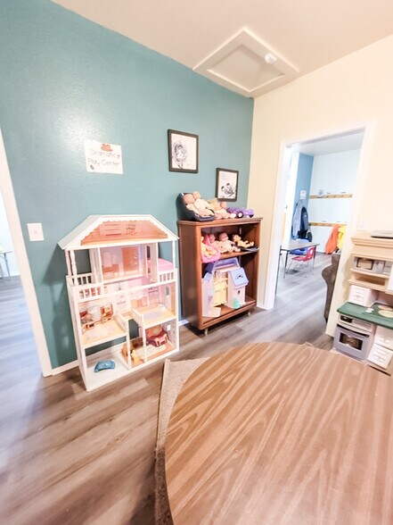 More Photos Of 710 W Broadway St, Collinsville Daycare Center For Sale