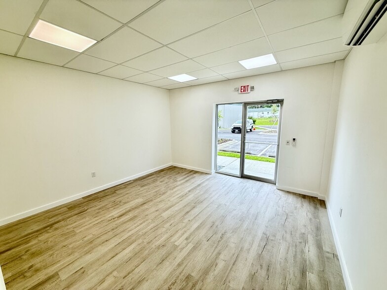 More Photos Of 5741 S Pine Ave, Ocala Service For Sale