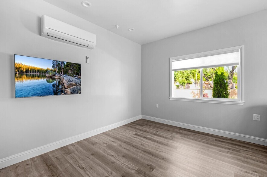 More Photos Of 1419 W Bullard Ave, Fresno Congregate Senior Housing For Sale