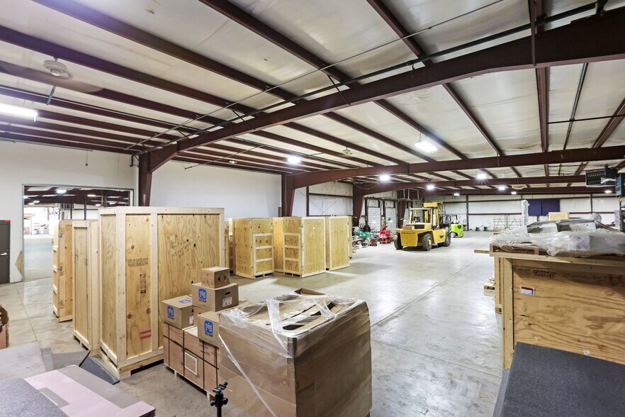 More Photos Of 2591 Harrison Rd, Columbus Warehouse For Sale