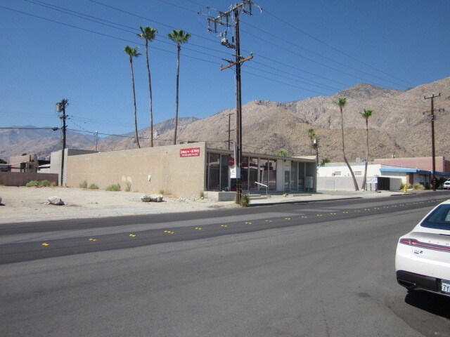 More Photos Of 577 E Sunny Dunes Rd, Palm Springs Storefront Retail Office For Lease
