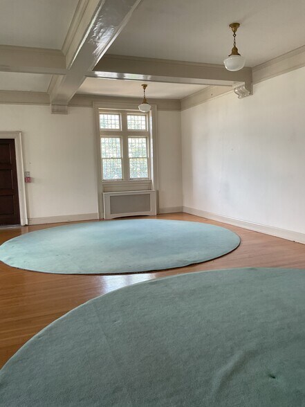 More Photos Of 621 Court St, Lynchburg Specialty For Sale