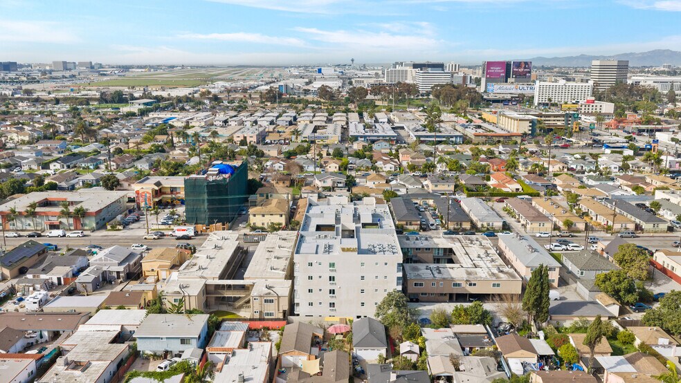 More Photos Of 10136 Inglewood Ave, Inglewood Apartments For Sale