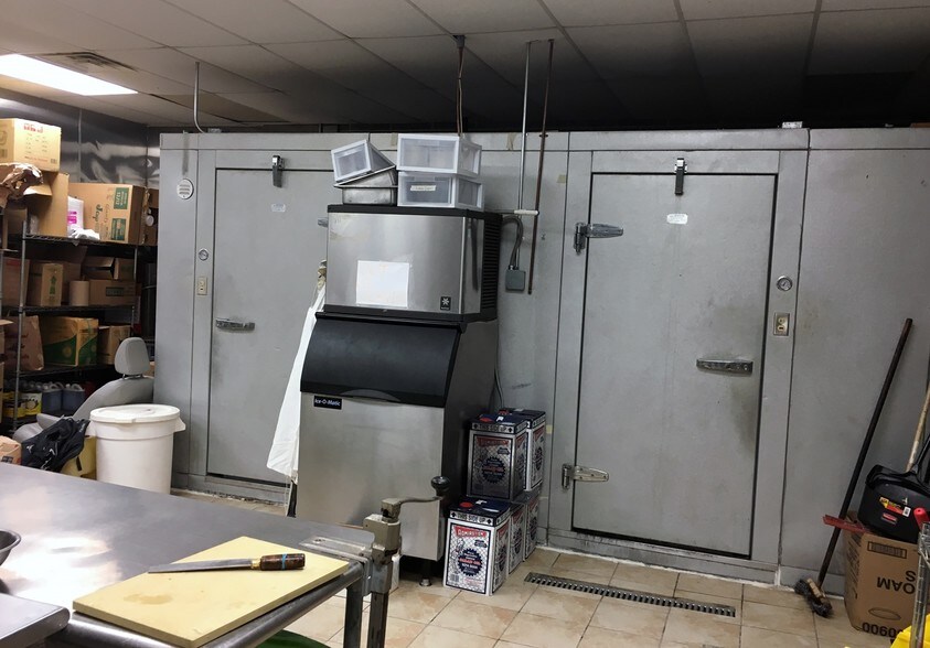 More Photos Of 120 S Main St, Chambersburg Restaurant For Sale