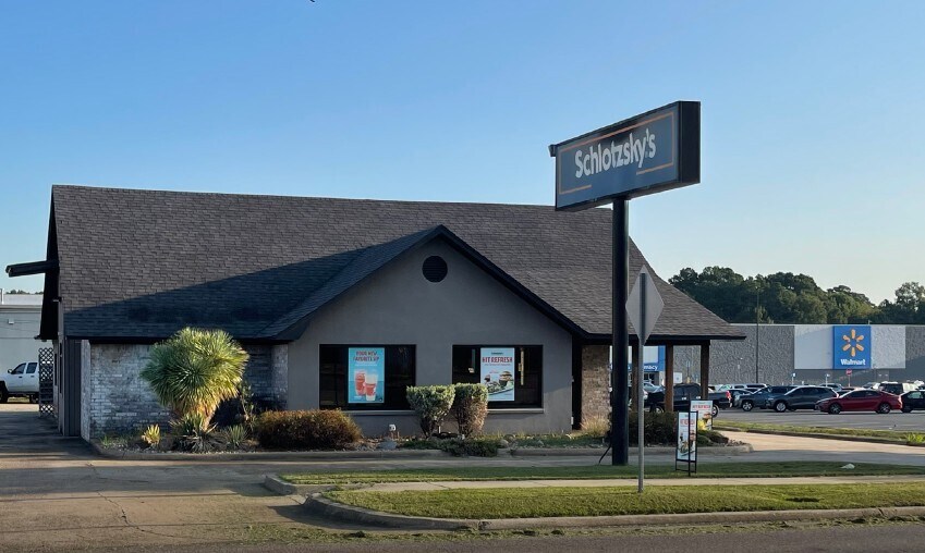 Primary Photo Of 129 Arkansas Blvd, Texarkana Restaurant For Lease