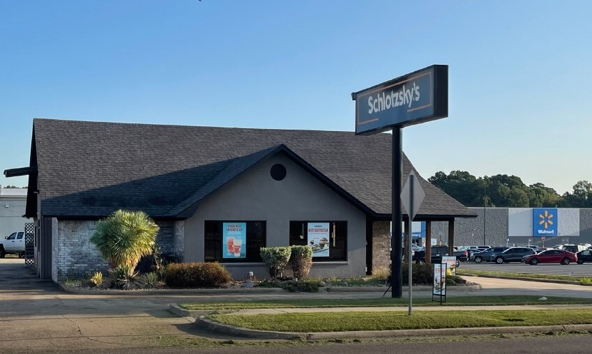 More Photos Of 129 Arkansas Blvd, Texarkana Restaurant For Lease