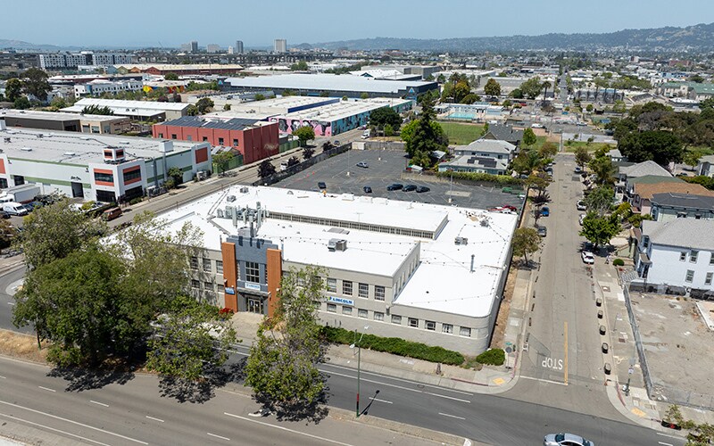 Primary Photo Of 1266 14th St, Oakland Flex For Lease