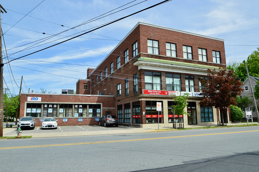 Primary Photo Of 912 Main St, Stroudsburg Office For Lease