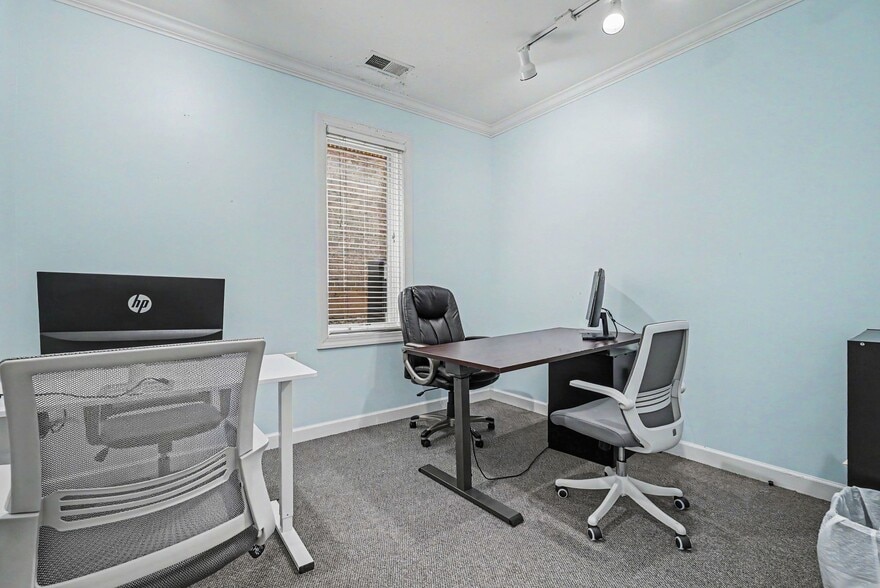 More Photos Of , Charlotte Office For Sale