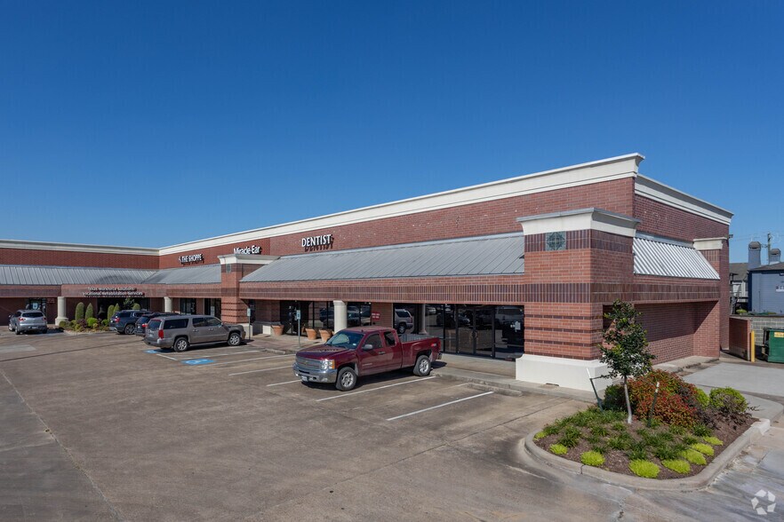 More Photos Of 4111 Fairmont Pky, Pasadena Unknown For Lease