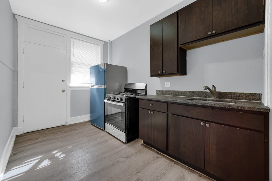 More Photos Of 4533-4547 S Calumet Ave, Chicago Apartments For Sale