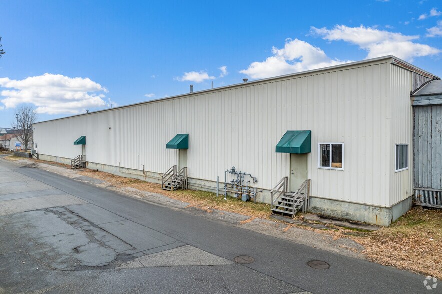 More Photos Of 33-61 Bishop St, Portland Warehouse For Lease