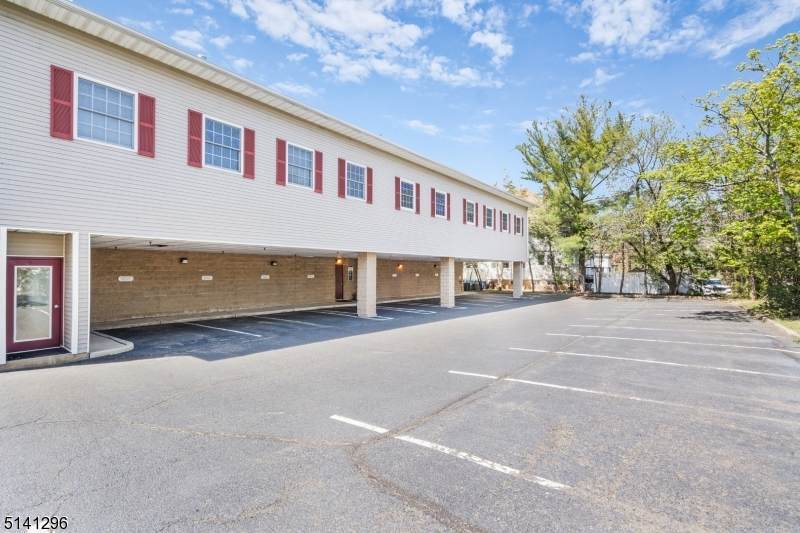 Primary Photo Of 10 N Gaston Ave, Somerville Medical For Sale