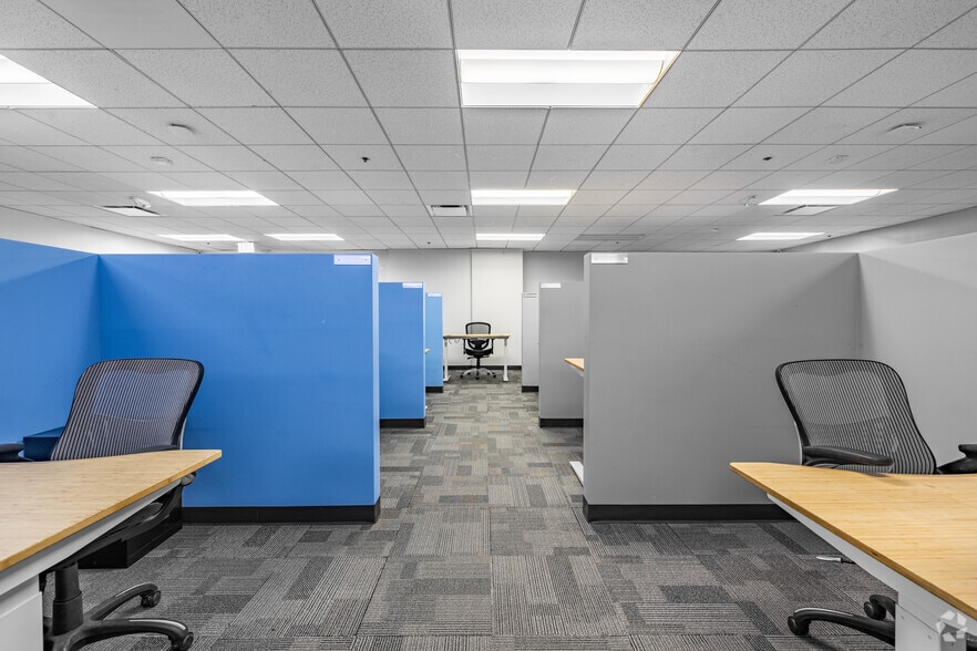 More Photos Of 5805 Sepulveda Blvd, Sherman Oaks Office For Lease