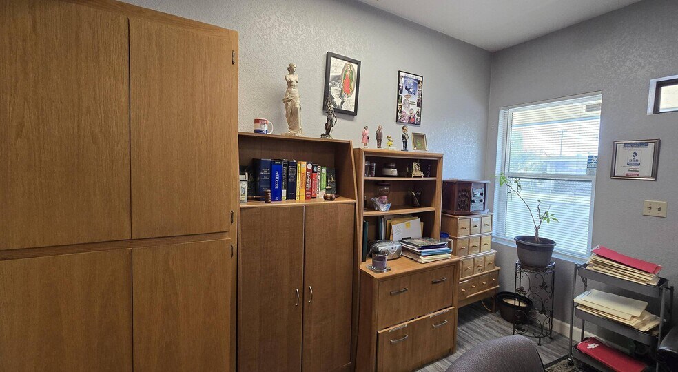 More Photos Of 2215 N Fresno St, Fresno Medical For Sale