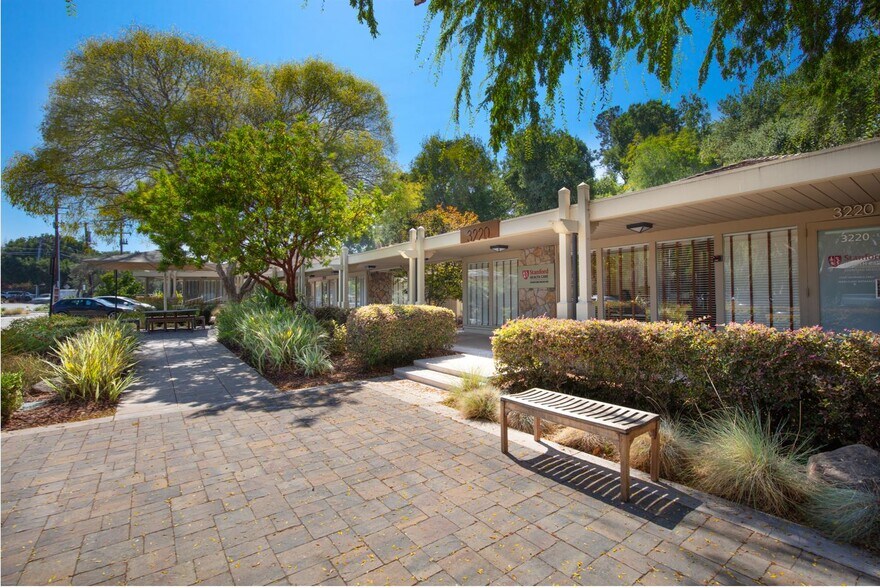 More Photos Of 3200-3280 Alpine Rd, Portola Valley Medical For Lease