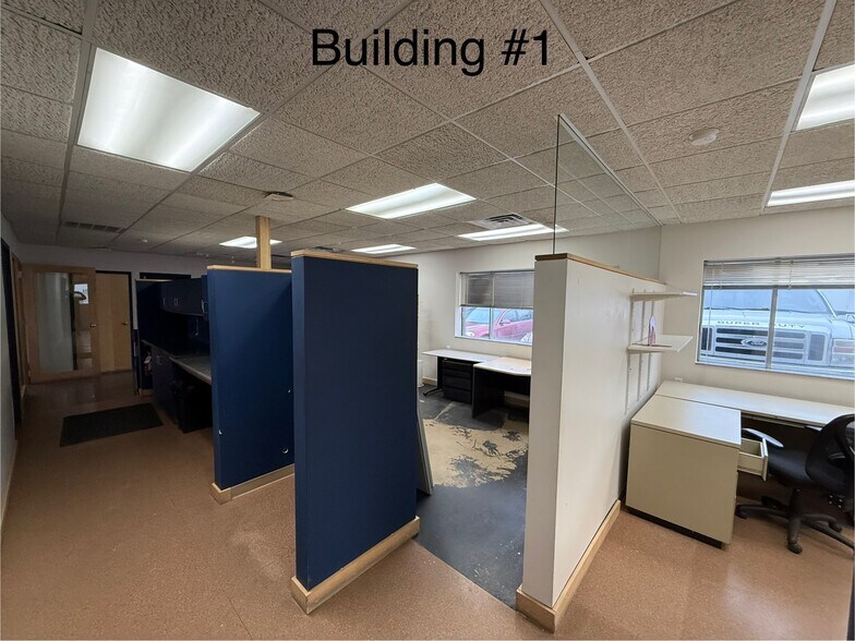 More Photos Of 333 Atlas Ave, Madison Warehouse For Lease