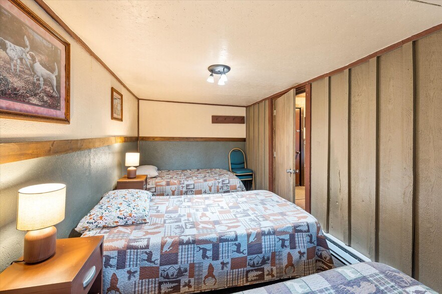 More Photos Of 7000 Graves Creek Rd, Lolo Bar For Sale