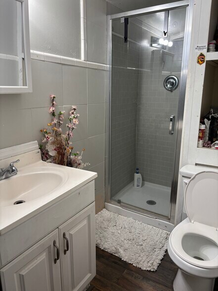 More Photos Of 5620 & 5618 Cartwright Ave, North Hollywood Apartments For Sale