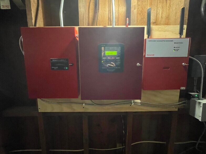 More Photos Of 99-101 Fraley st, Kane Flex For Sale