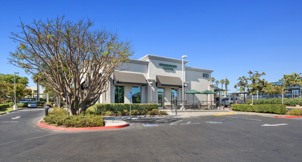 Primary Photo Of 2325 Roll Dr, San Diego Bank For Sale