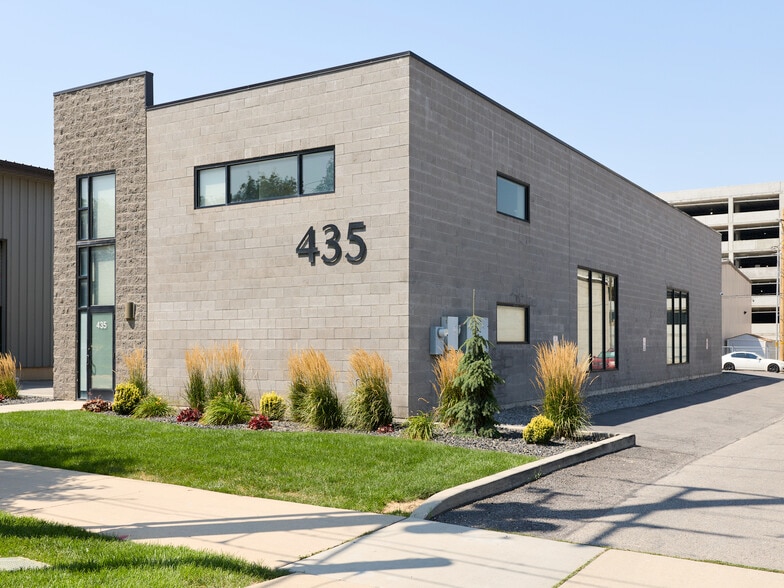 Primary Photo Of 435 N 400 W, Salt Lake City Light Manufacturing For Sale