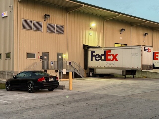 More Photos Of 121 Overseas Hwy, Key West Industrial For Sale