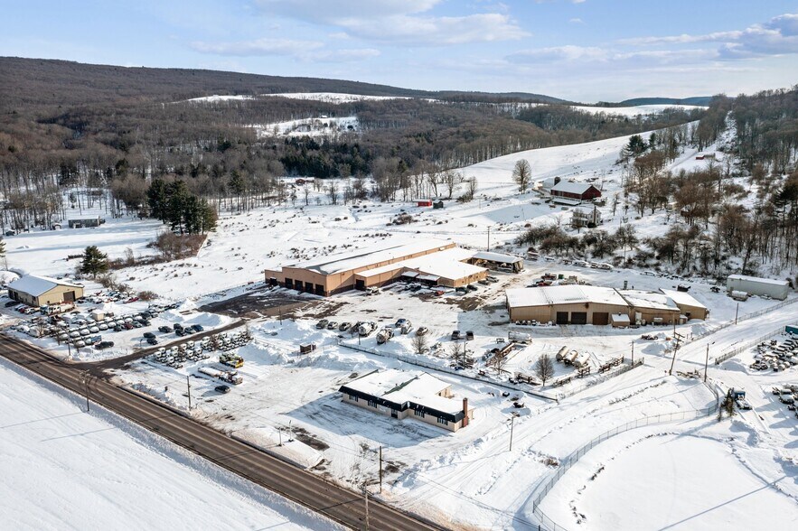 More Photos Of 8557 Mason Dixon Hwy, Meyersdale General Retail For Sale