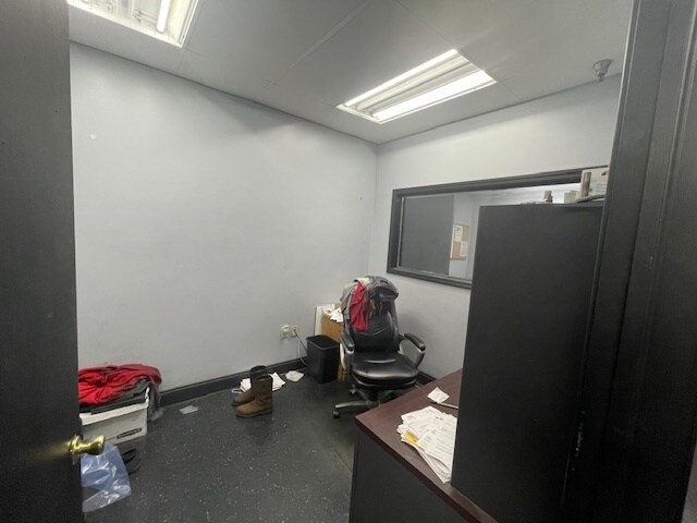 More Photos Of 1522 Manchester Rd, West Carrollton Warehouse For Sale