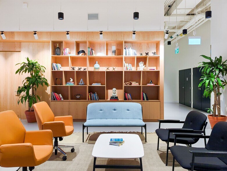 More Photos Of 9850 King George Blvd, Surrey Coworking Space