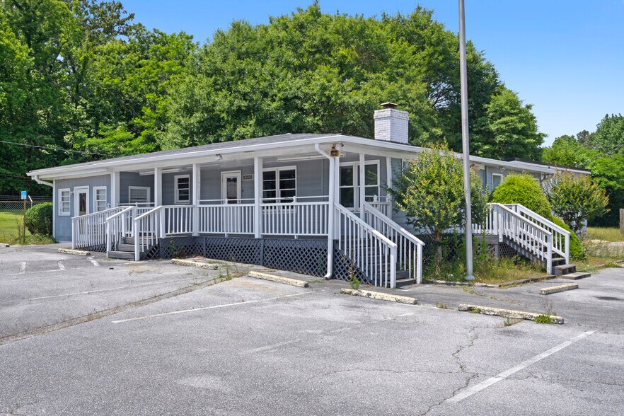 More Photos Of 10200 Veterans Memorial Hwy, Lithia Springs Auto Dealership For Sale