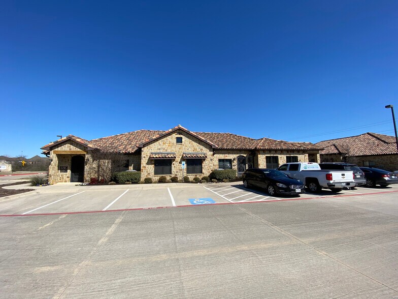 More Photos Of 2101 E Kirkwood Blvd, Southlake Office For Lease