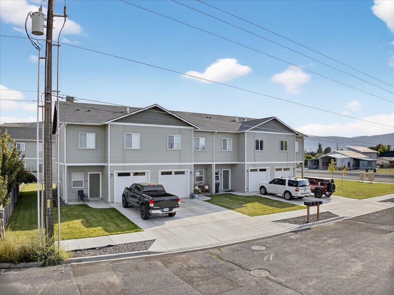 More Photos Of 565 575 585 Baker st, Baker City Multifamily For Sale