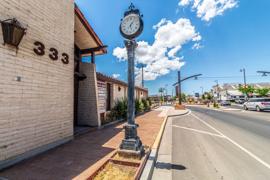 More Photos Of 333 E Main St, Farmington Office For Sale