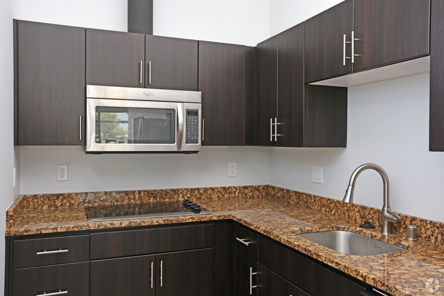 More Photos Of 1759 Fulton St, Fresno Apartments For Sale