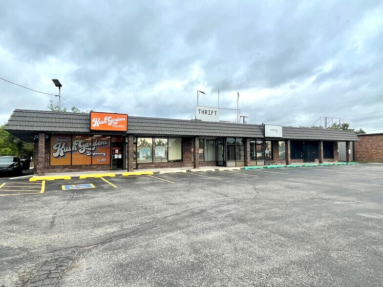 More Photos Of 1501-1511 N Rockwell Ave, Oklahoma City Storefront Retail Office For Lease